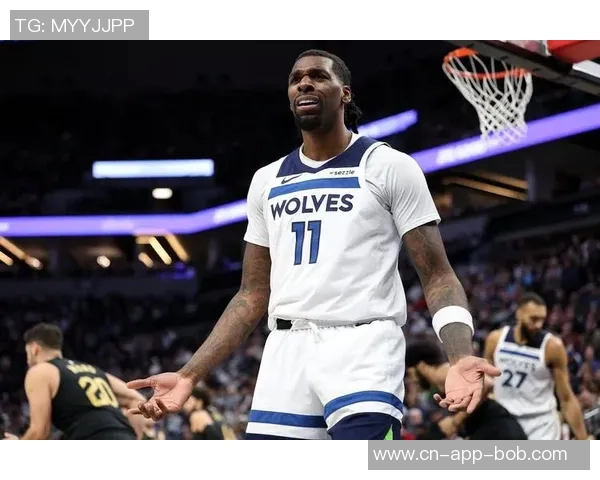 芬奇称赞兰德尔创造投篮机会里德默默奉献干脏活累活 芬奇称赞兰德尔创造投篮机会里德默默奉献干脏活累活