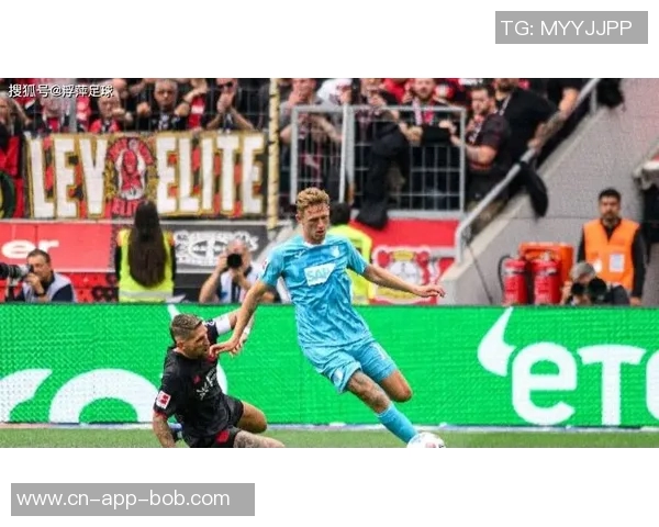 德甲争夺战升级拜仁多特争抢17岁中场新星德卡特