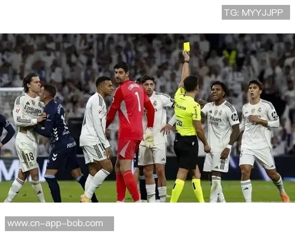 法媒报道曼联巴萨皇马争抢于帕拜仁仍在努力续约