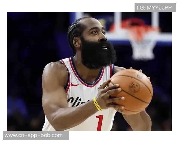 哈登小卡第三节体力透支哈登上半场主动请求休息引关注